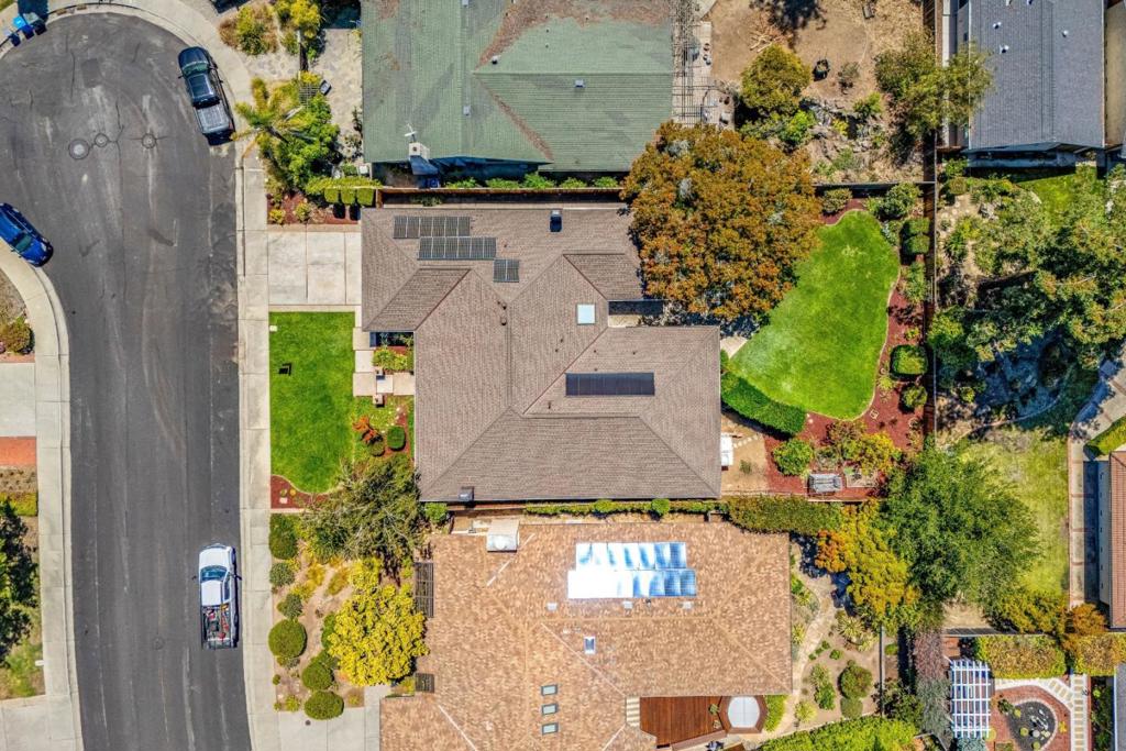 main property photo 81