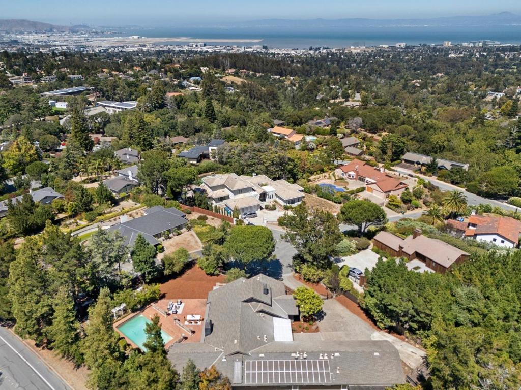 main property photo 75