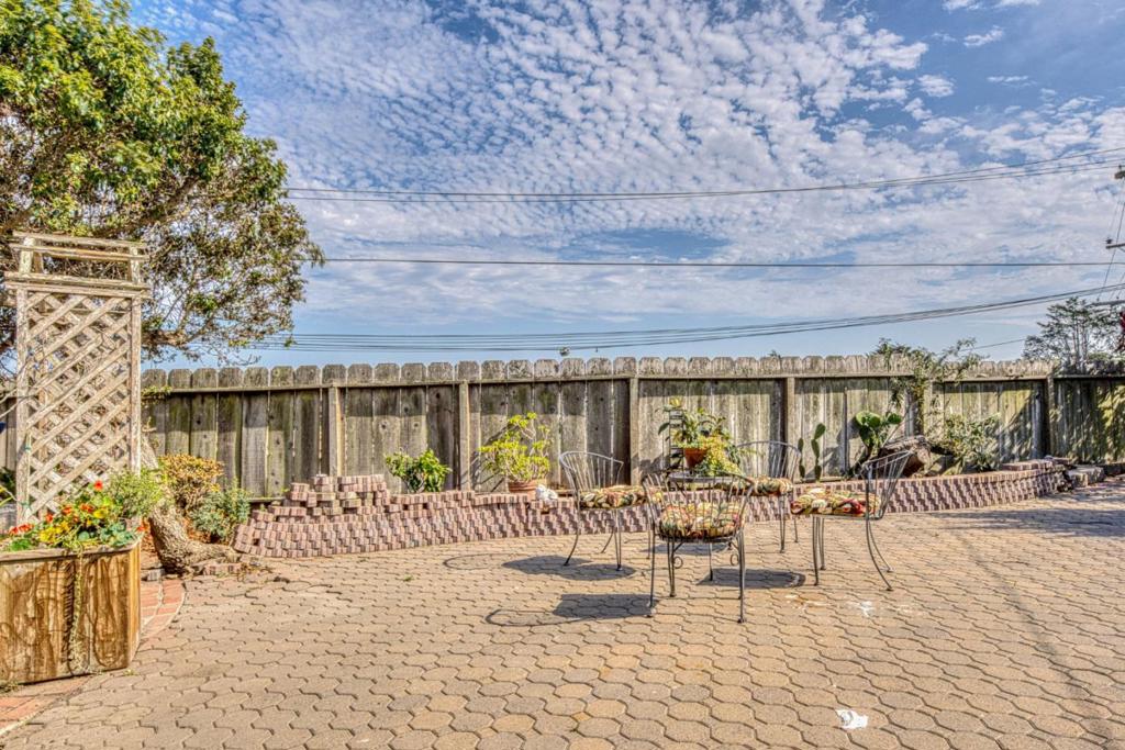 main property photo 43