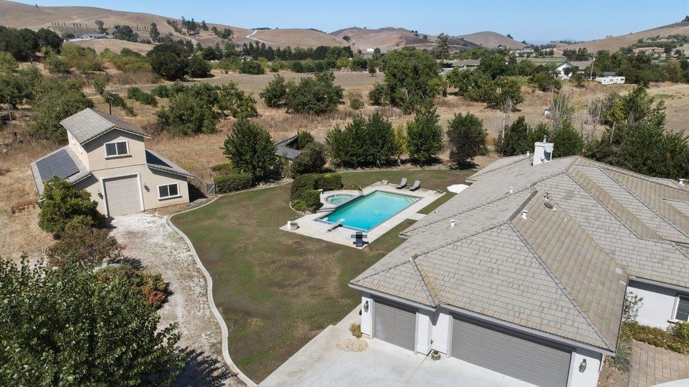 main property photo 51