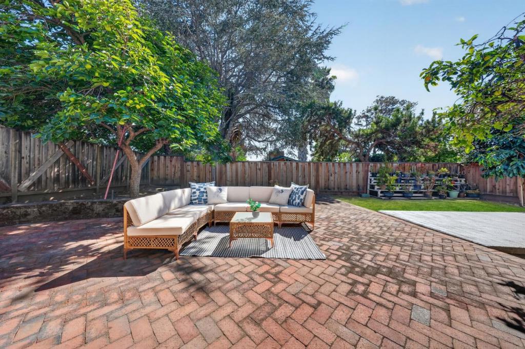 main property photo 61