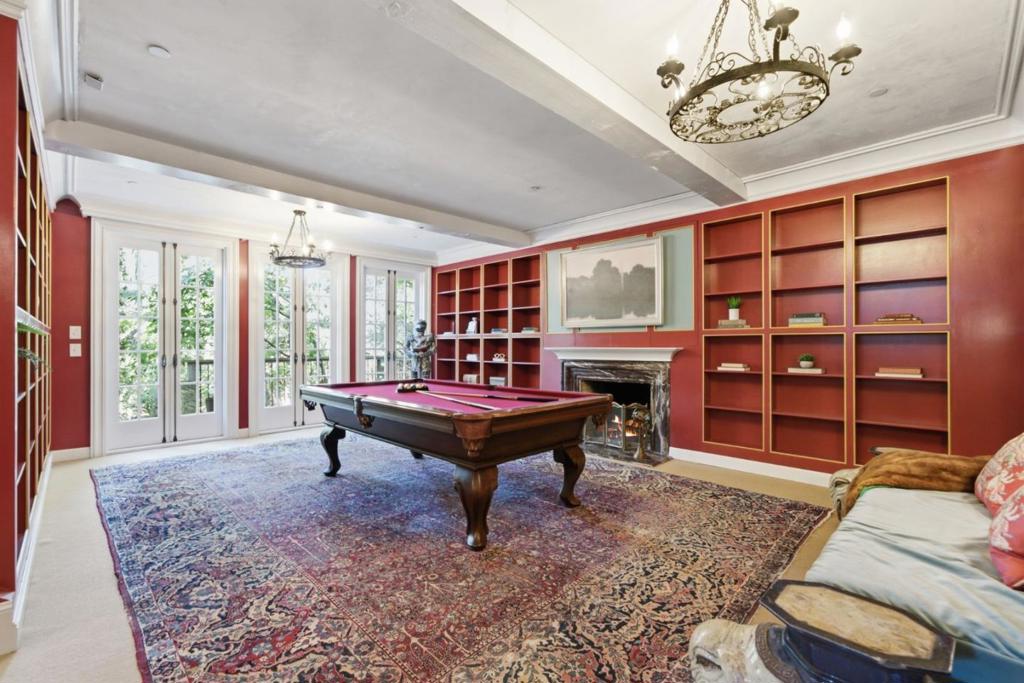 main property photo 18