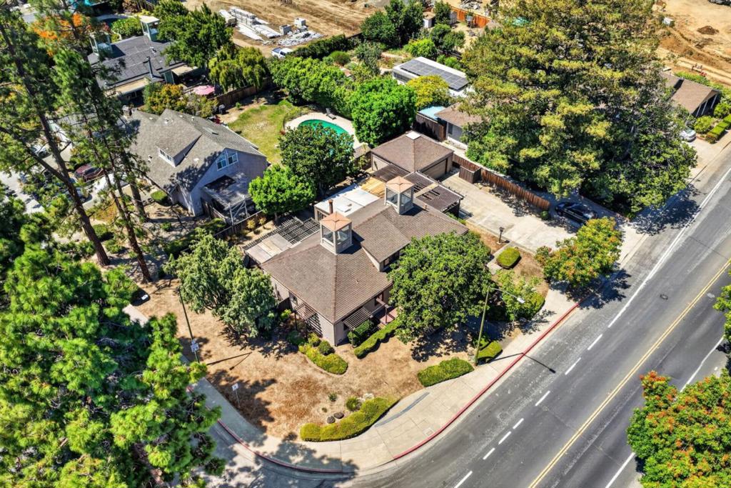 main property photo 73