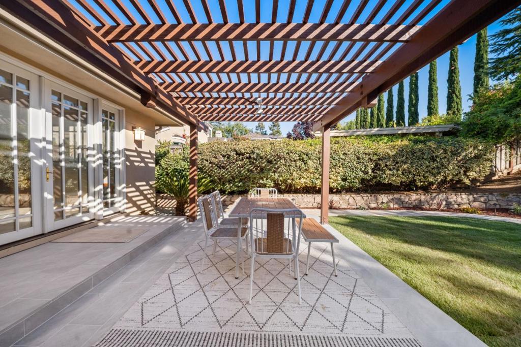 main property photo 65