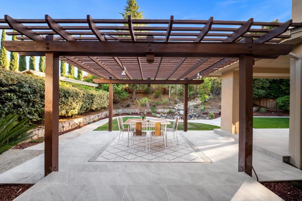 main property photo 71