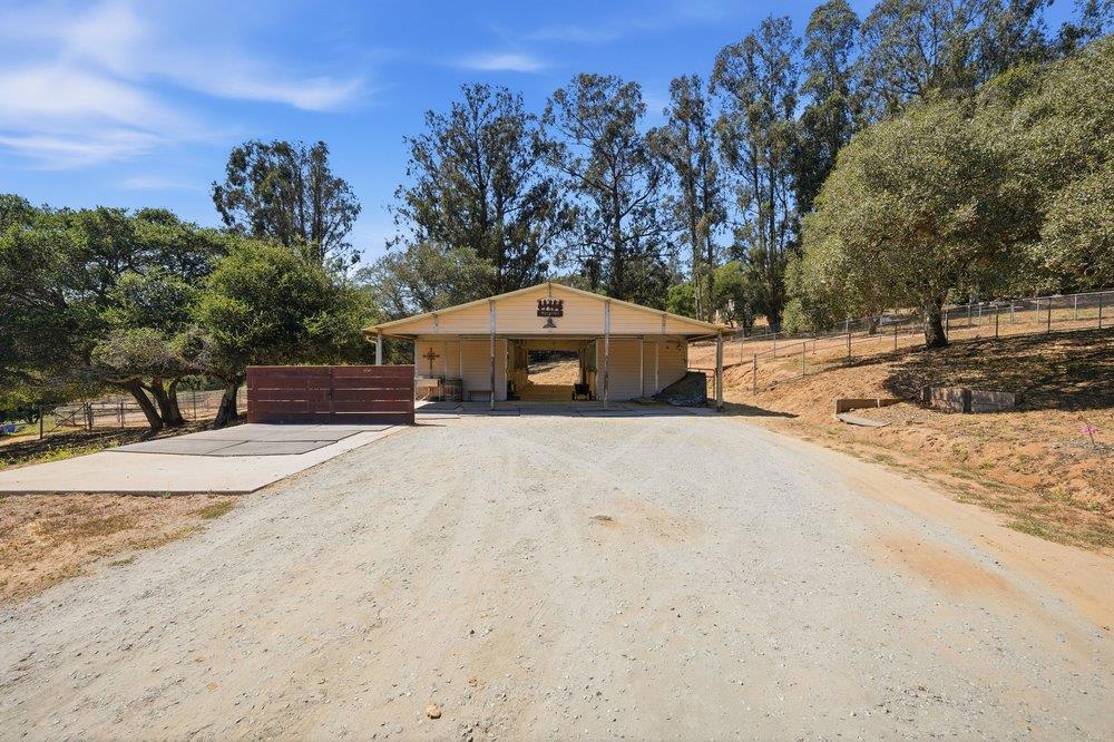 main property photo 38