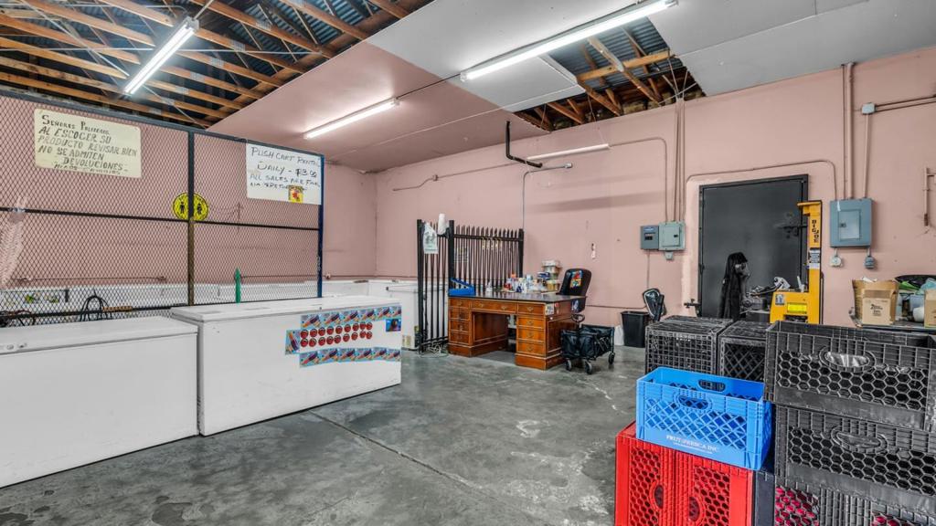 main property photo 46
