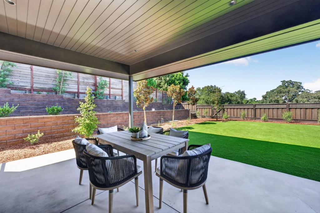 main property photo 61