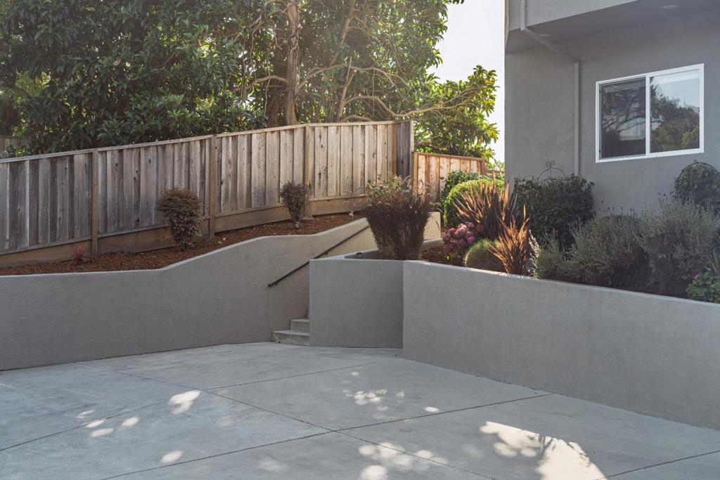 main property photo 66