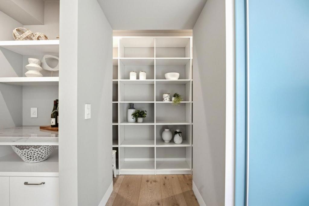 main property photo 82