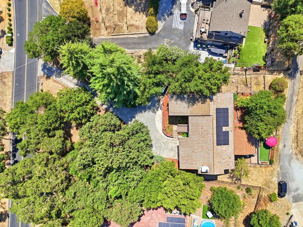 main property photo 68