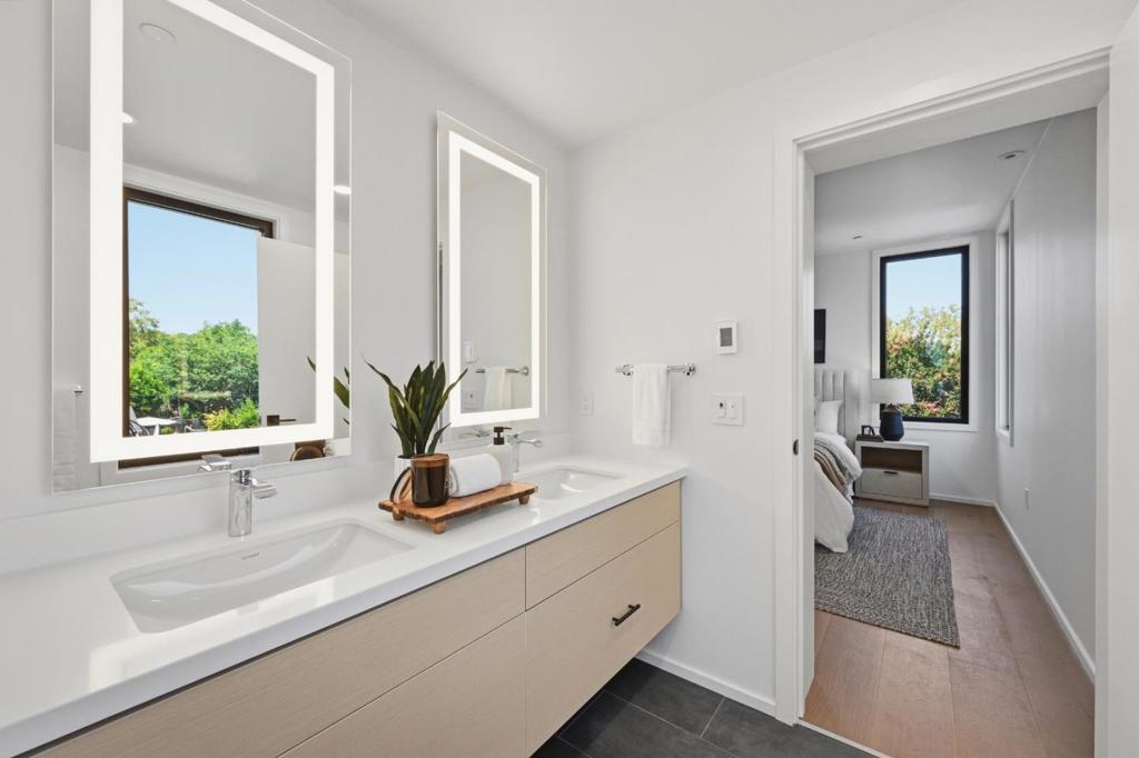 main property photo 64