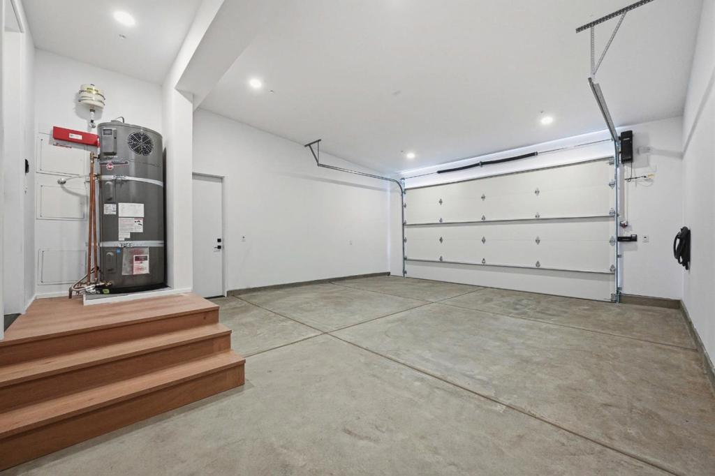 main property photo 65