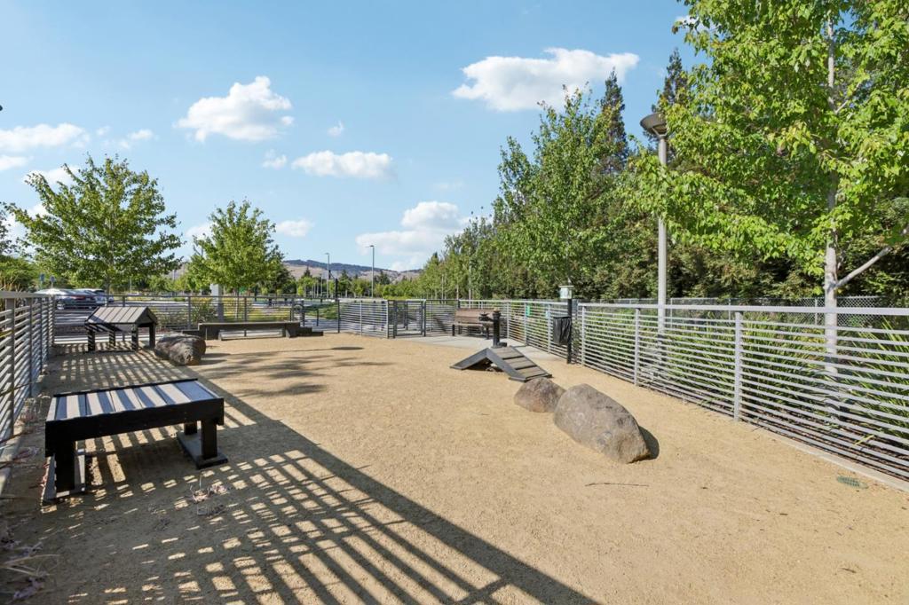 main property photo 71