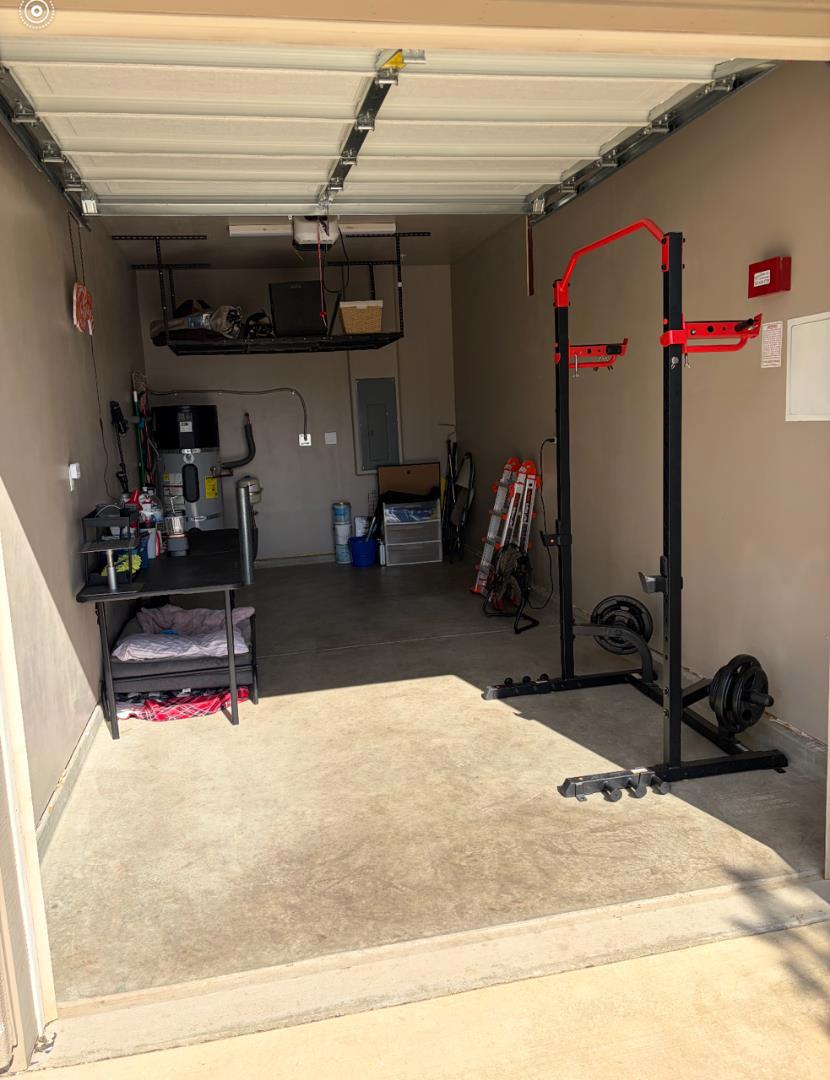 main property photo 13