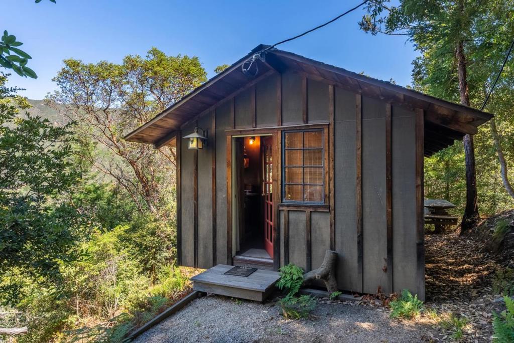 main property photo 41
