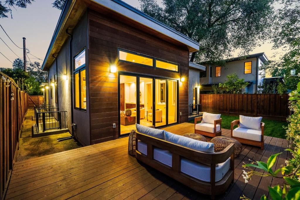main property photo 64