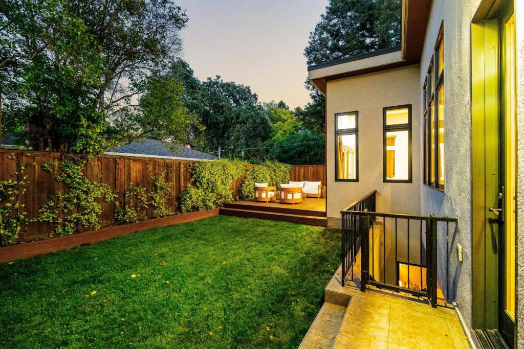 main property photo 67