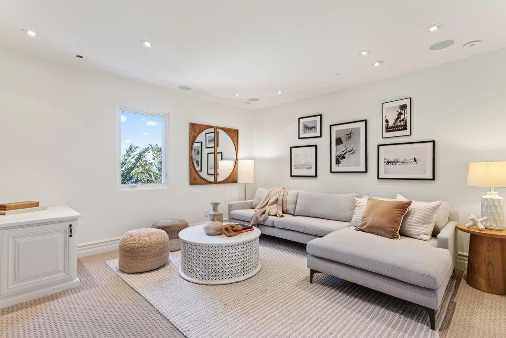 main property photo 76