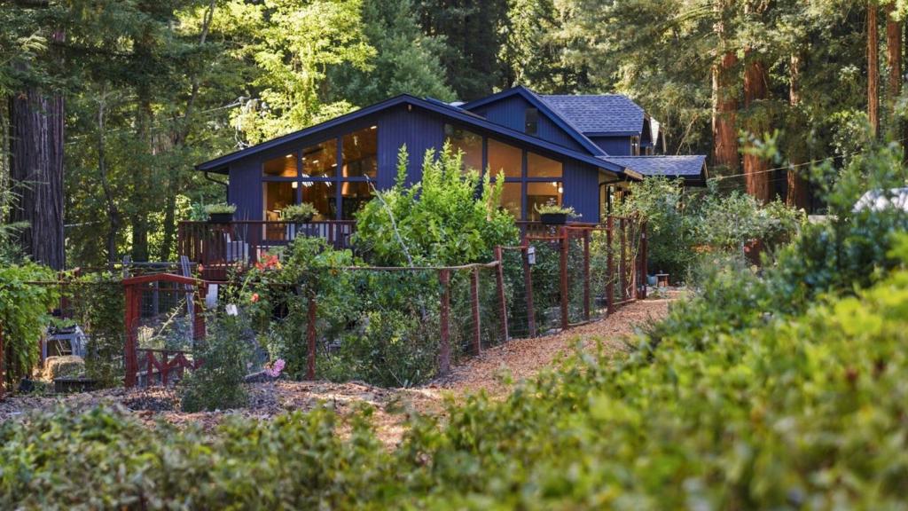 main property photo 49