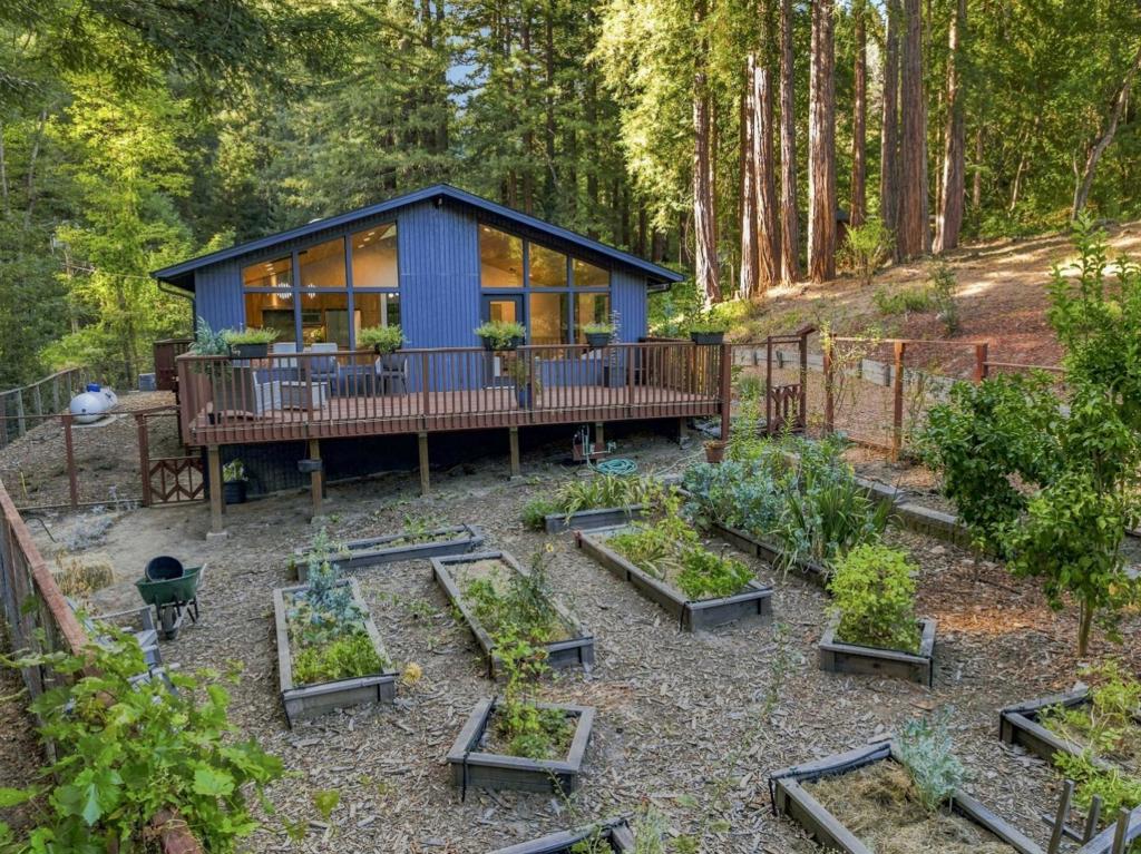 main property photo 57