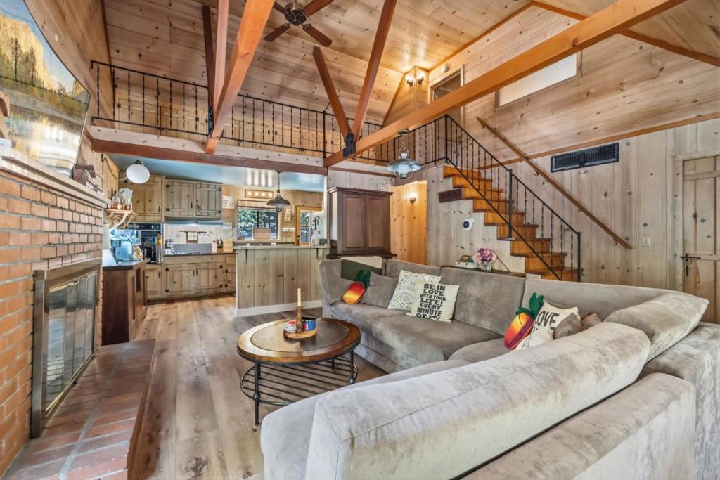main property photo 8