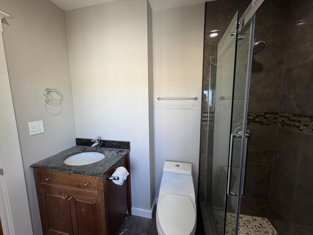 main property photo 70