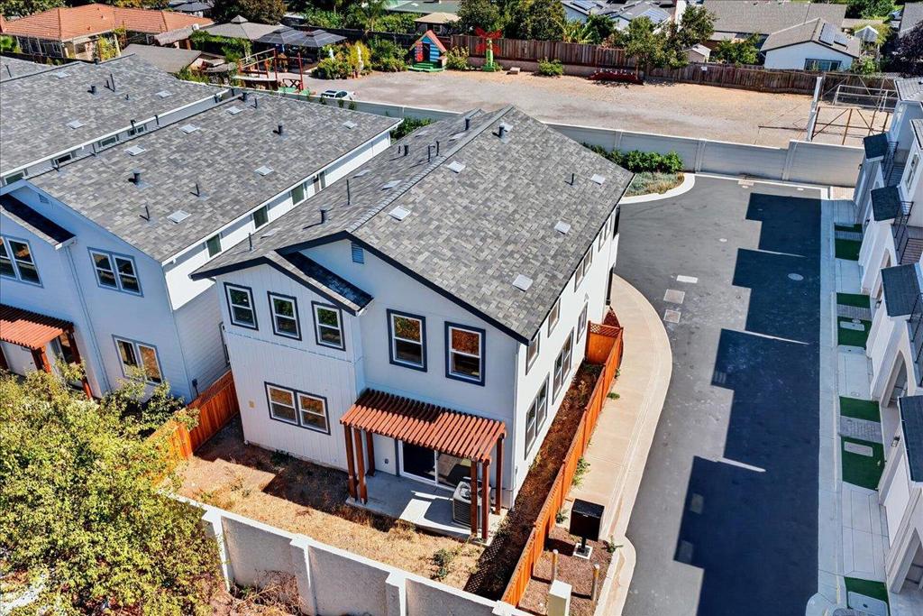 main property photo 60