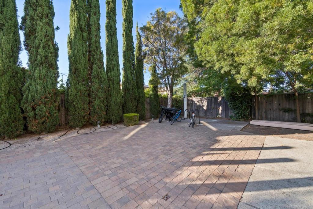 main property photo 80