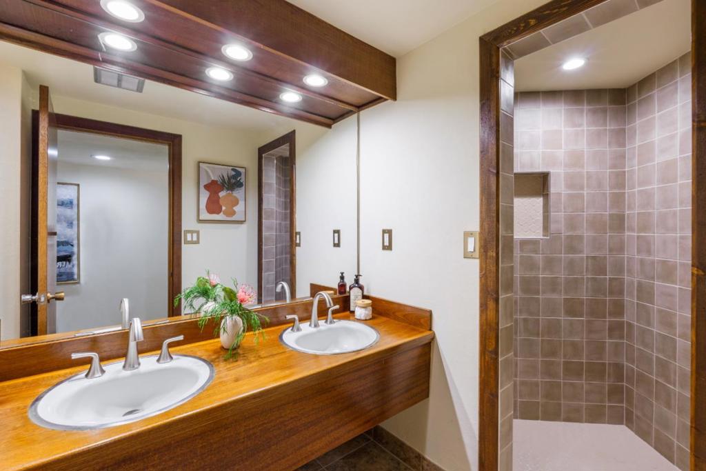 main property photo 64
