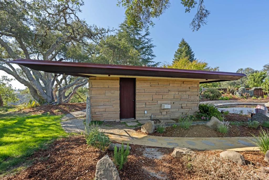 main property photo 82