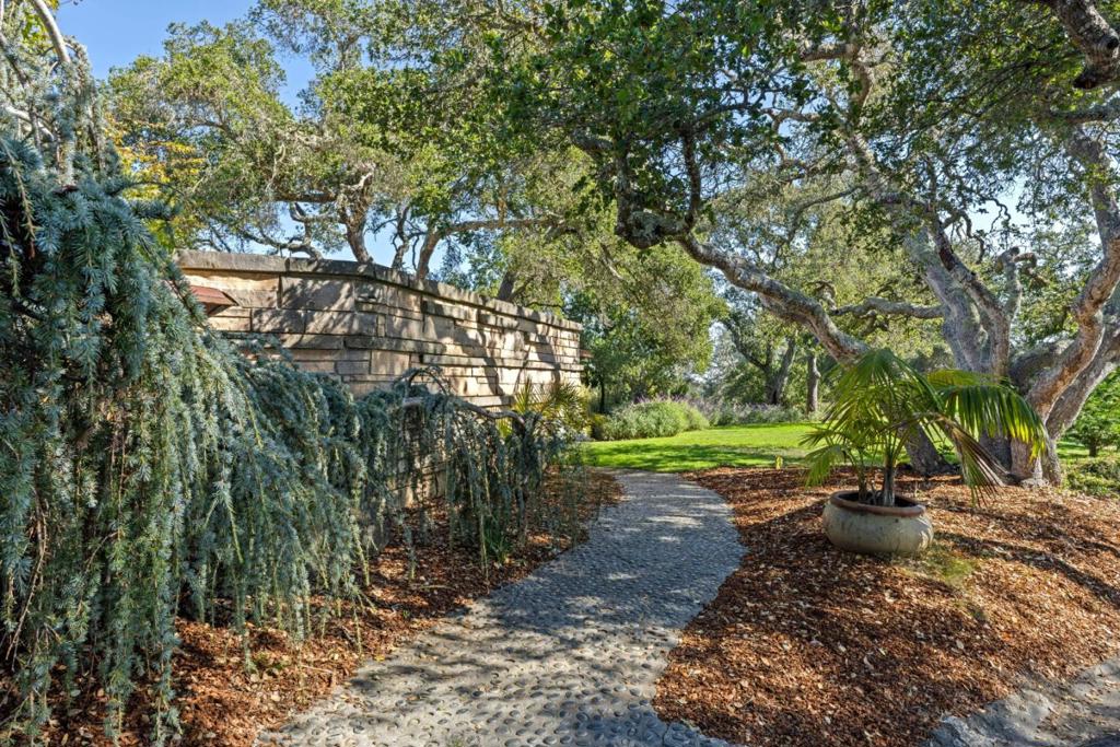 main property photo 87