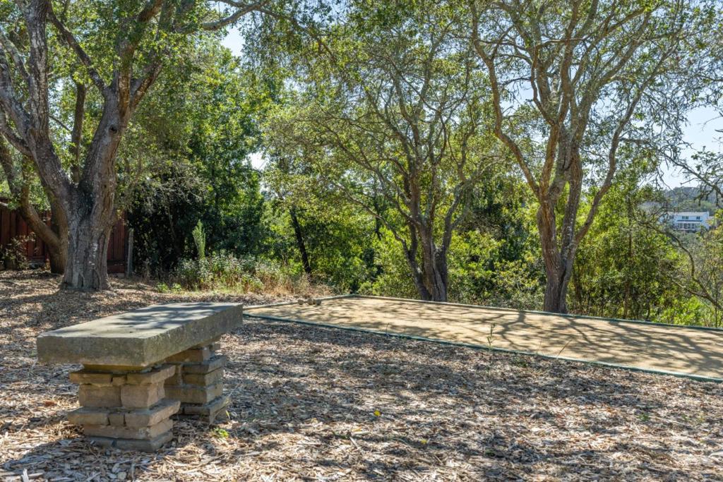 main property photo 90