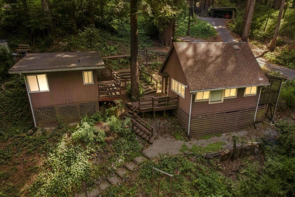 main property photo 46
