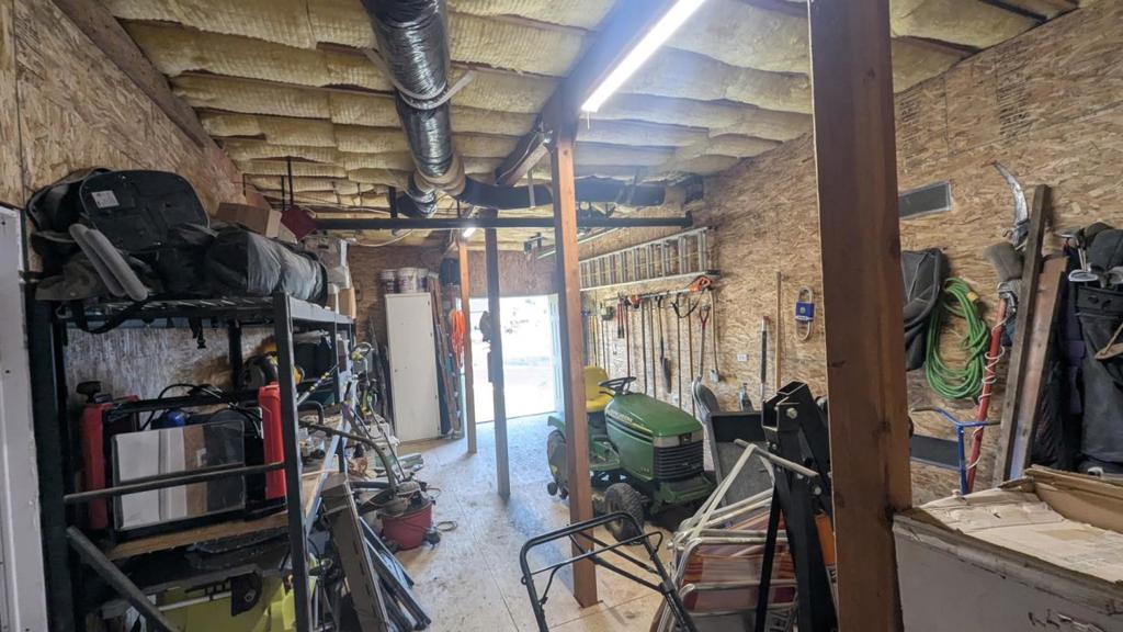 main property photo 73