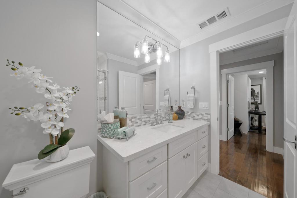 main property photo 107