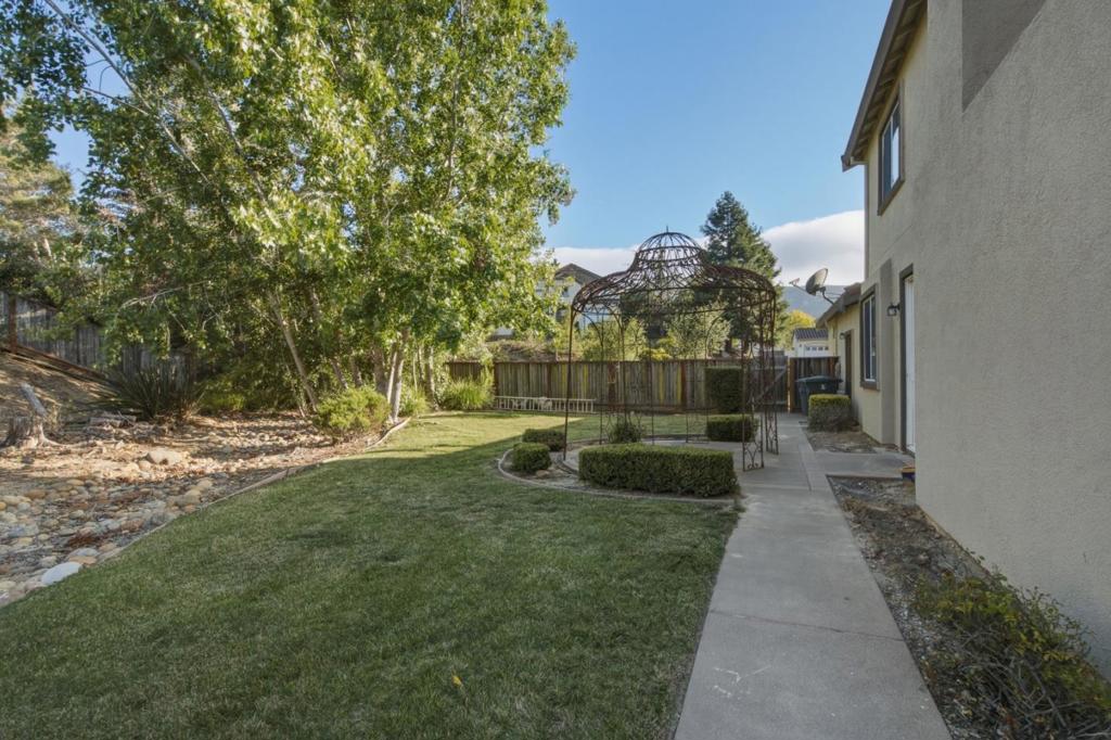 main property photo 59