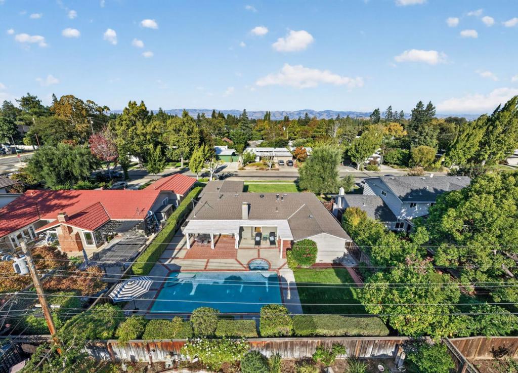 main property photo 76