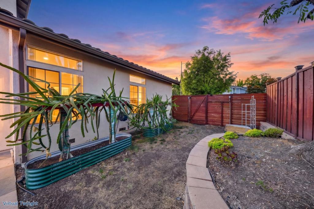 main property photo 79