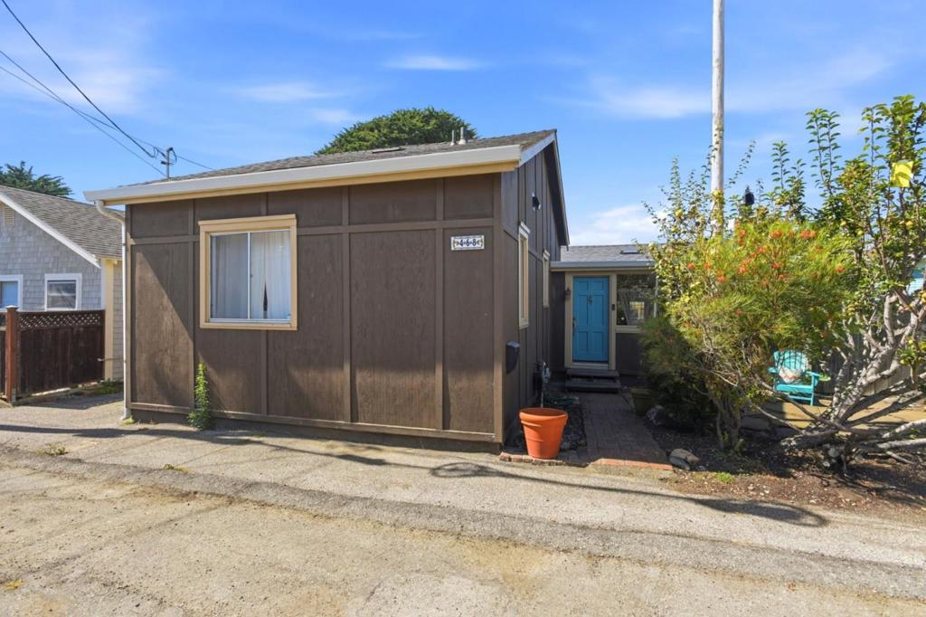 main property photo 43