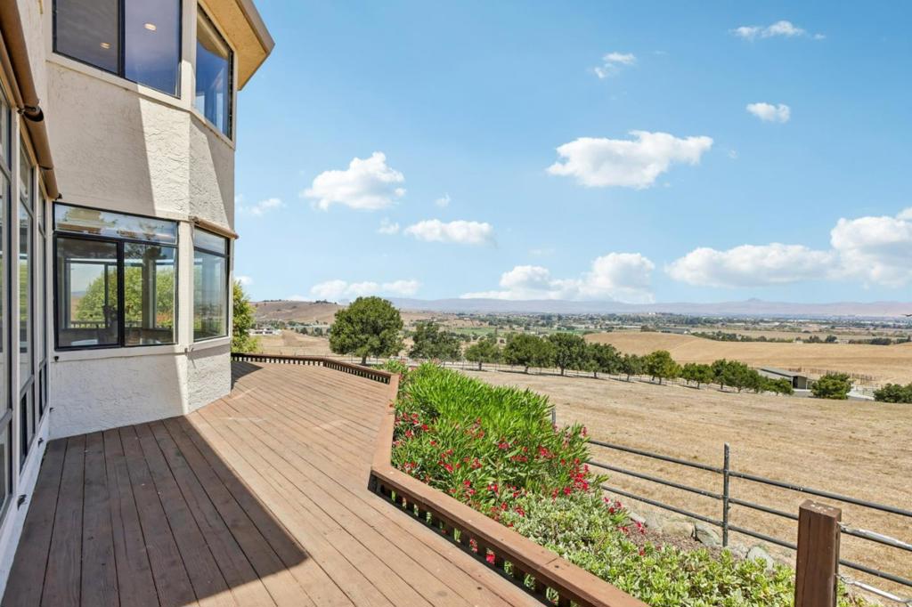 main property photo 58