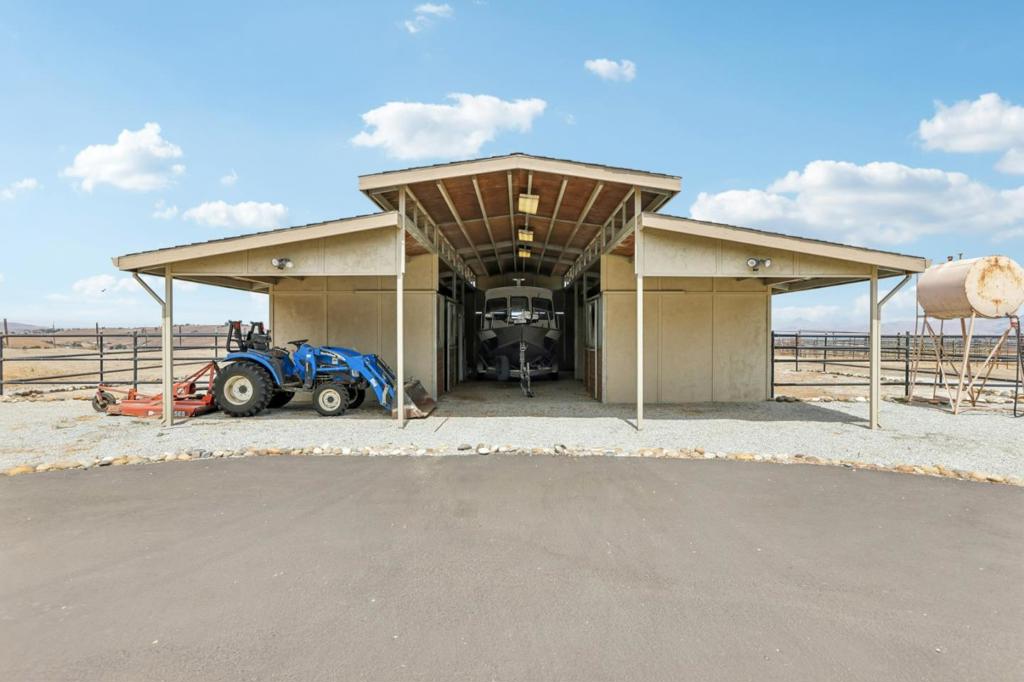 main property photo 68