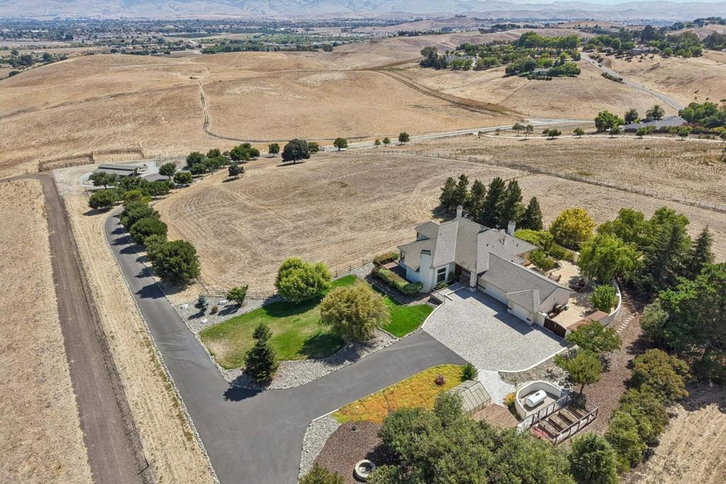 main property photo 80