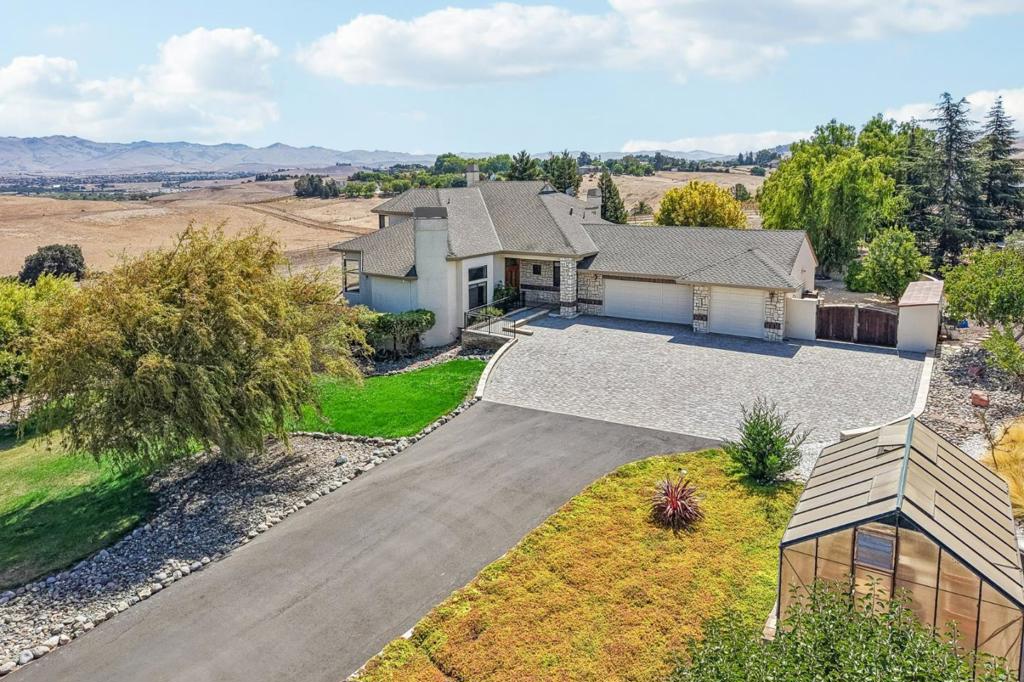 main property photo 81