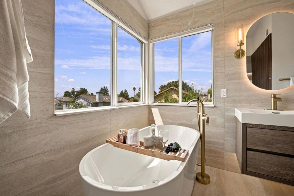 main property photo 78