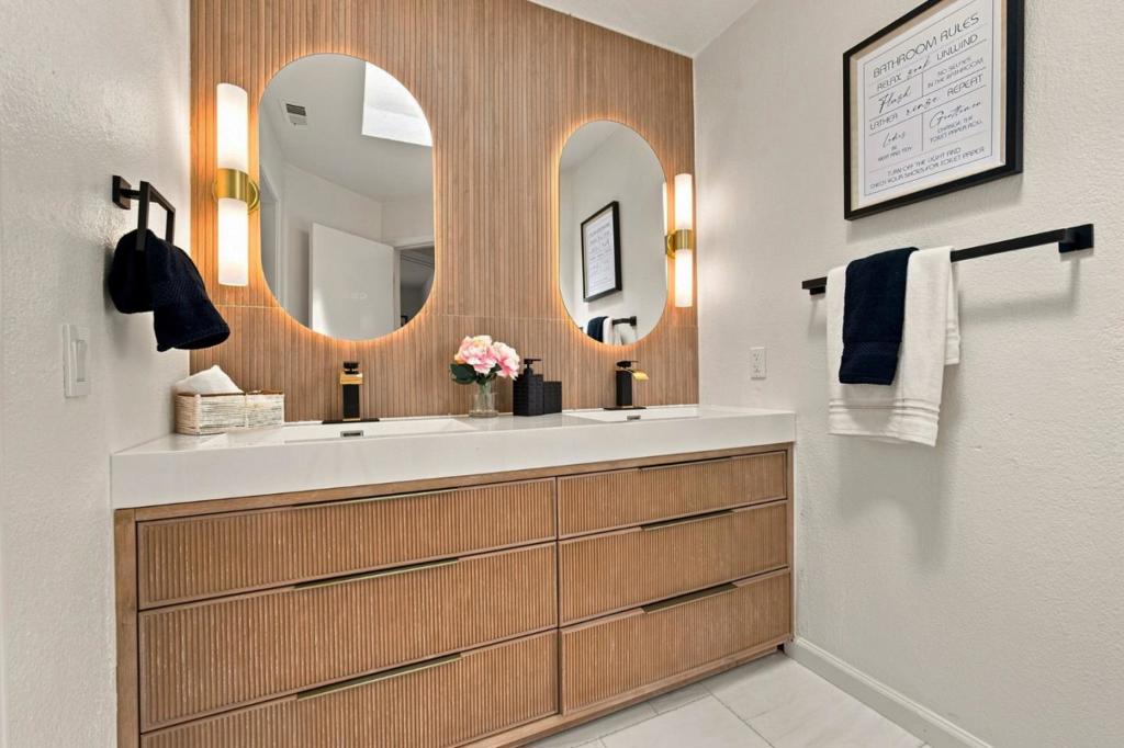 main property photo 93