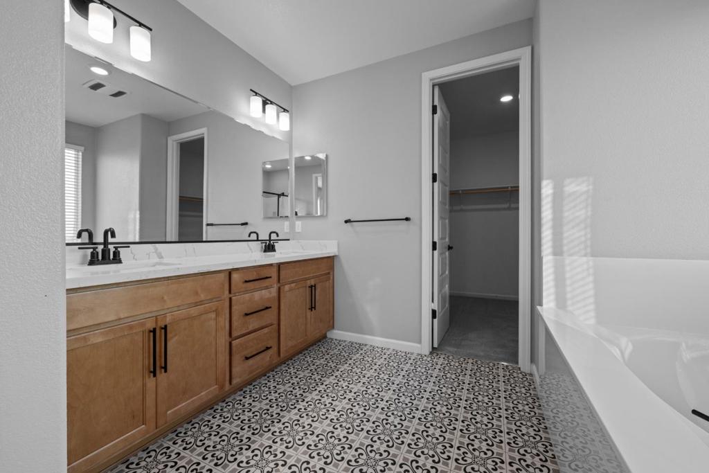 main property photo 63