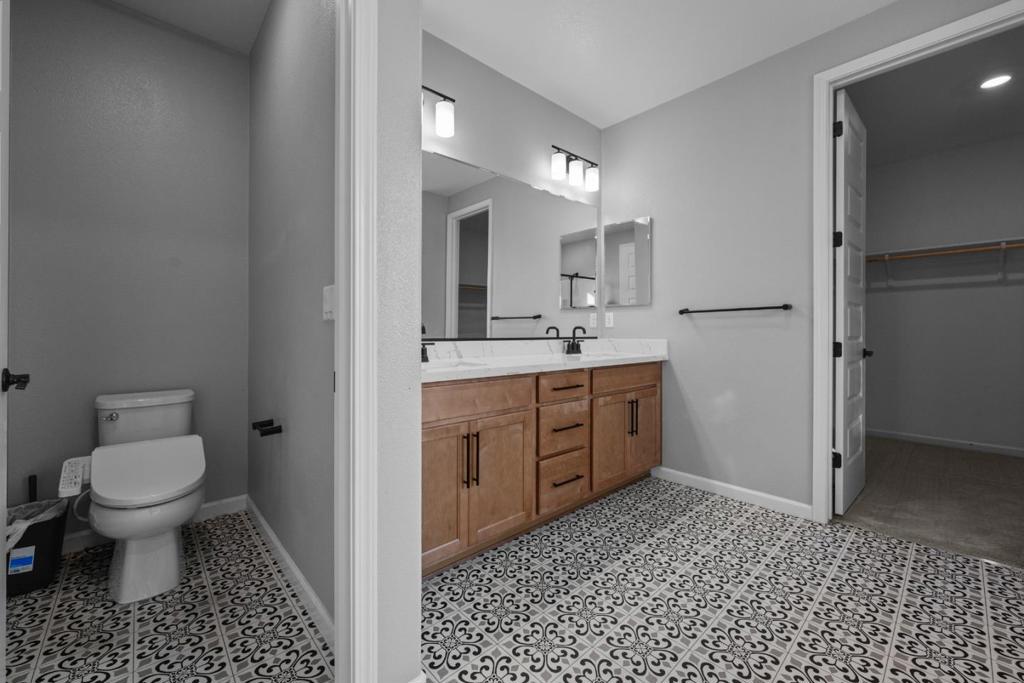 main property photo 67