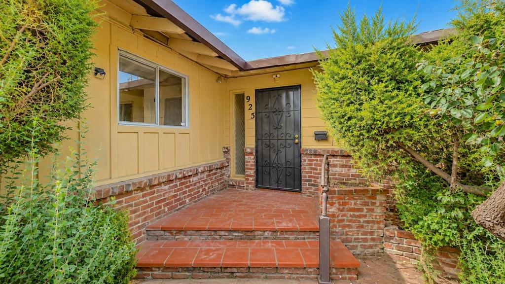 main property photo 4