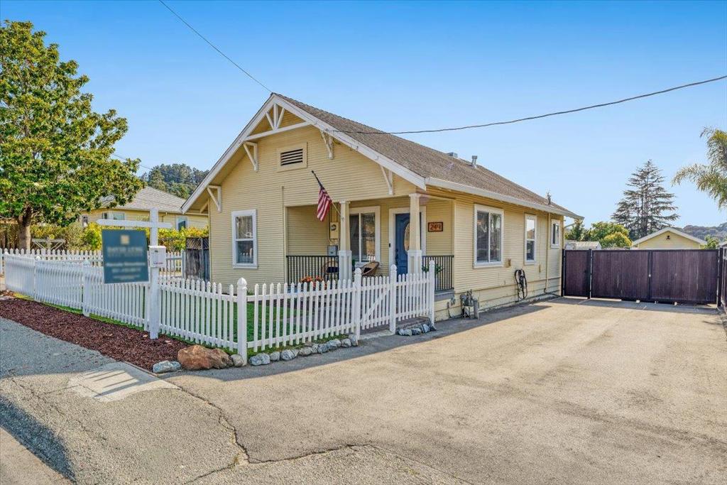main property photo 24